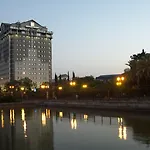 Hotel Sevilla Center